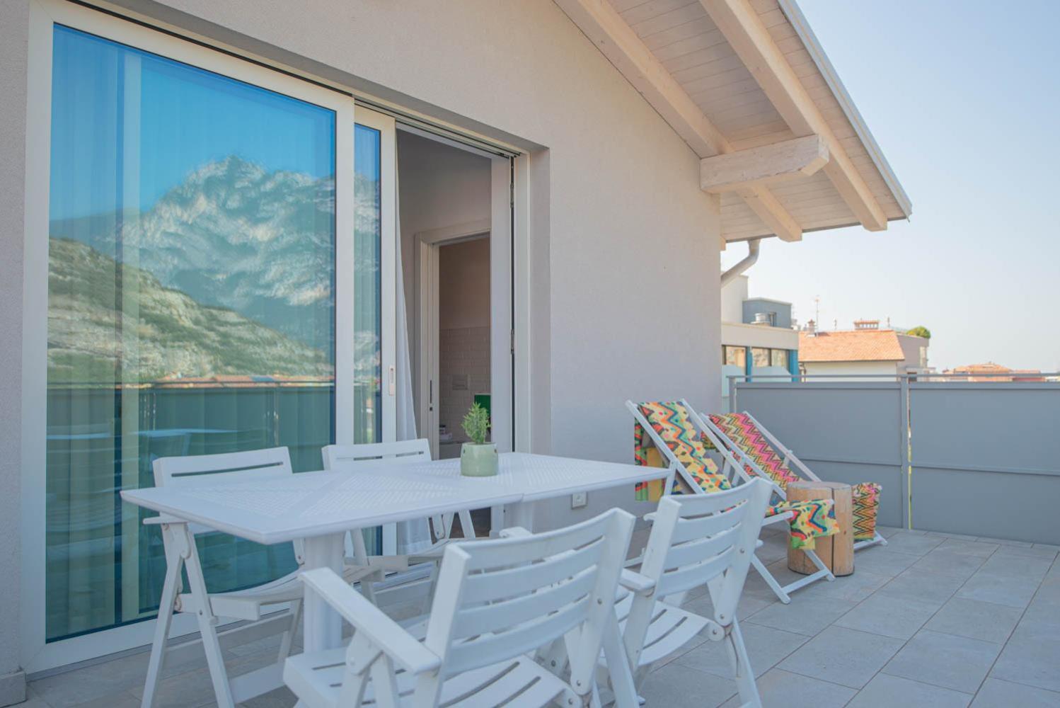 Glocal Torbole Hotel Torbole Sul Garda Ngoại thất bức ảnh