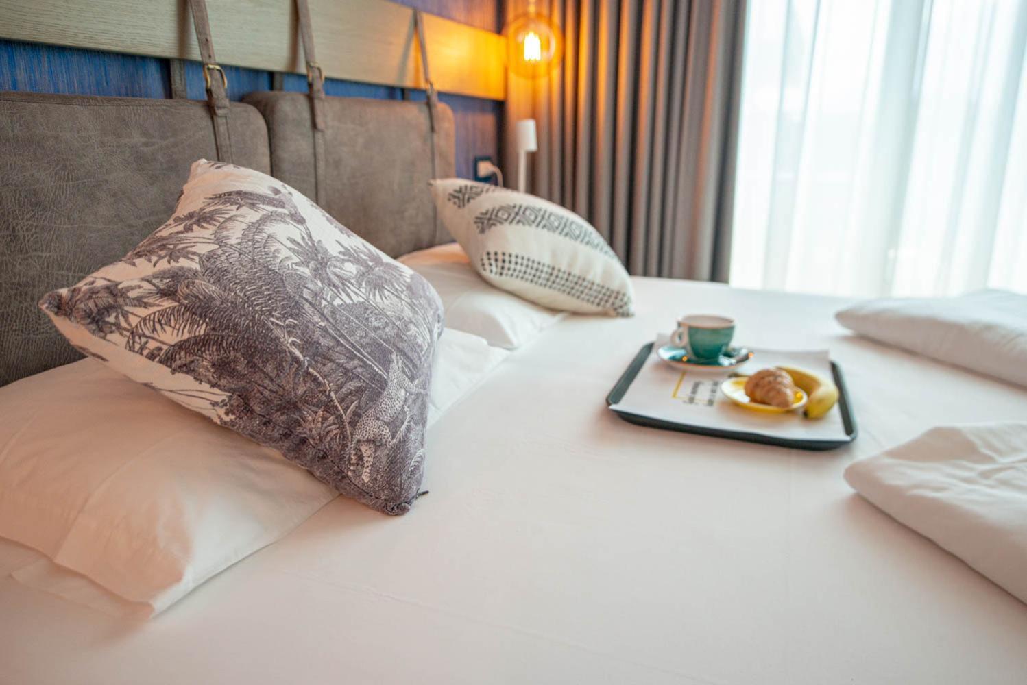 Glocal Torbole Hotel Torbole Sul Garda Ngoại thất bức ảnh
