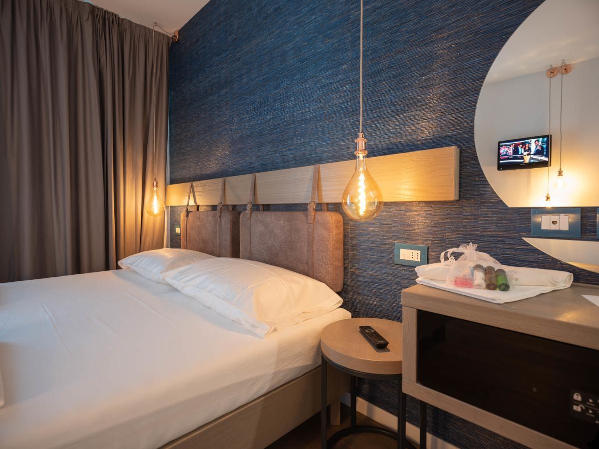 Glocal Torbole Hotel Torbole Sul Garda Ngoại thất bức ảnh
